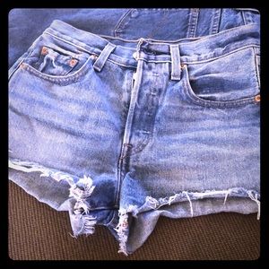 Levi’s shorts 😍